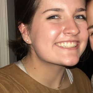 Meet your Posher, Rebecca